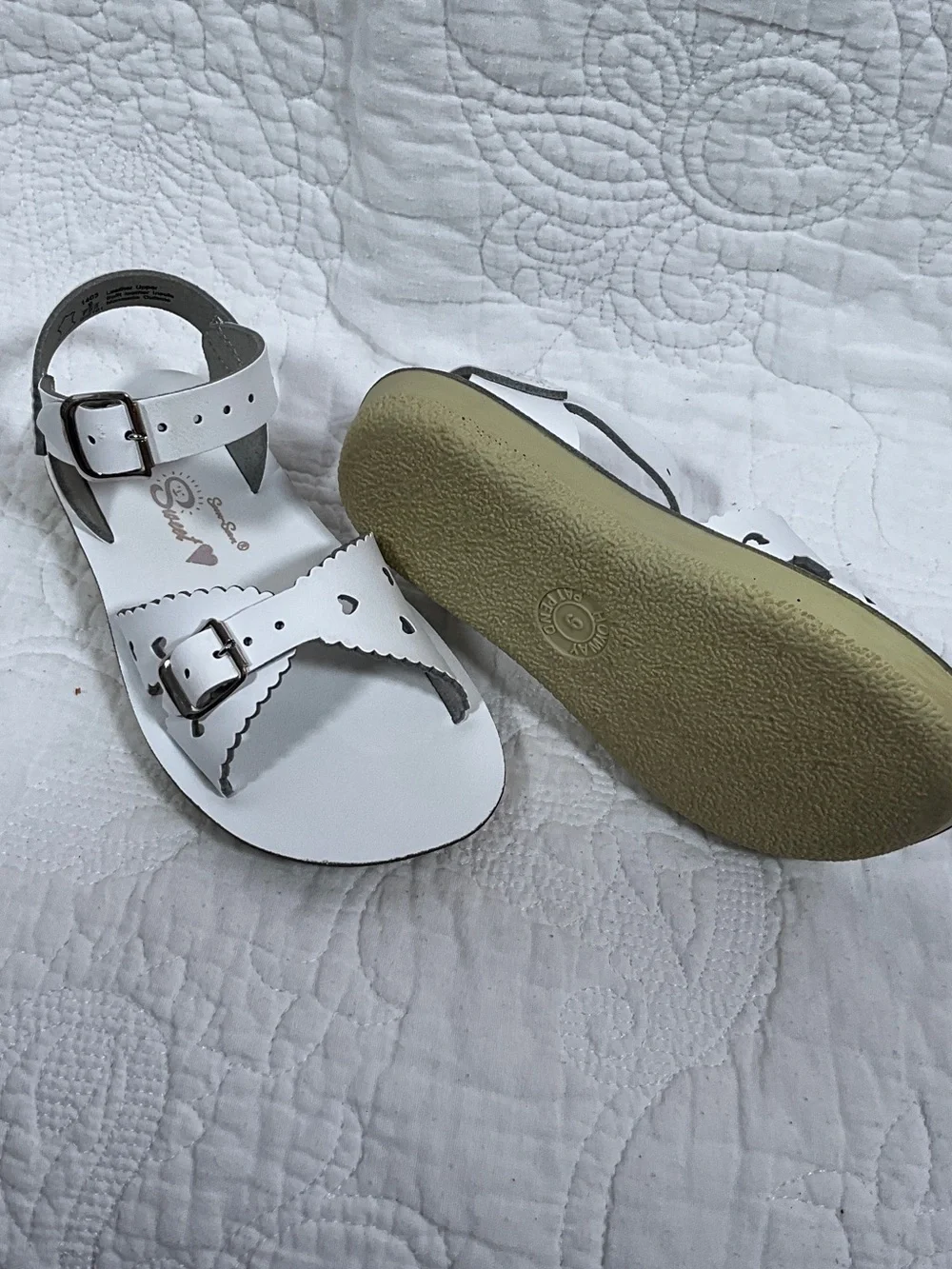 Girls White Heart-Accent Leather Sandals with Adjustable Ankle Strap